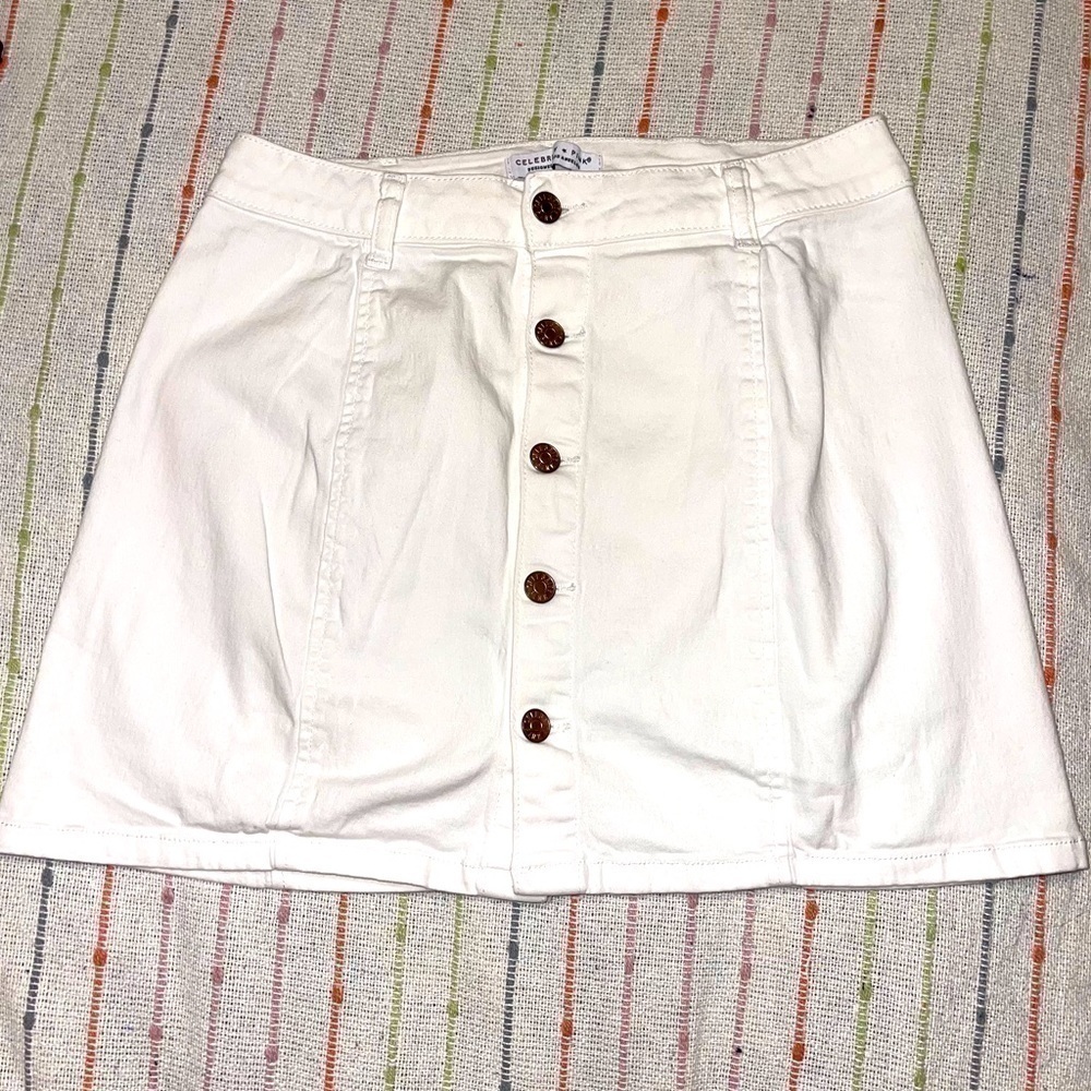 Celebrity Pink Mini Skirt - Picture 3 of 6